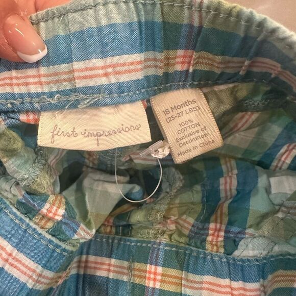 Bundle of three baby boy plaid shorts: brands carters , first impressions - Picture 7 of 9